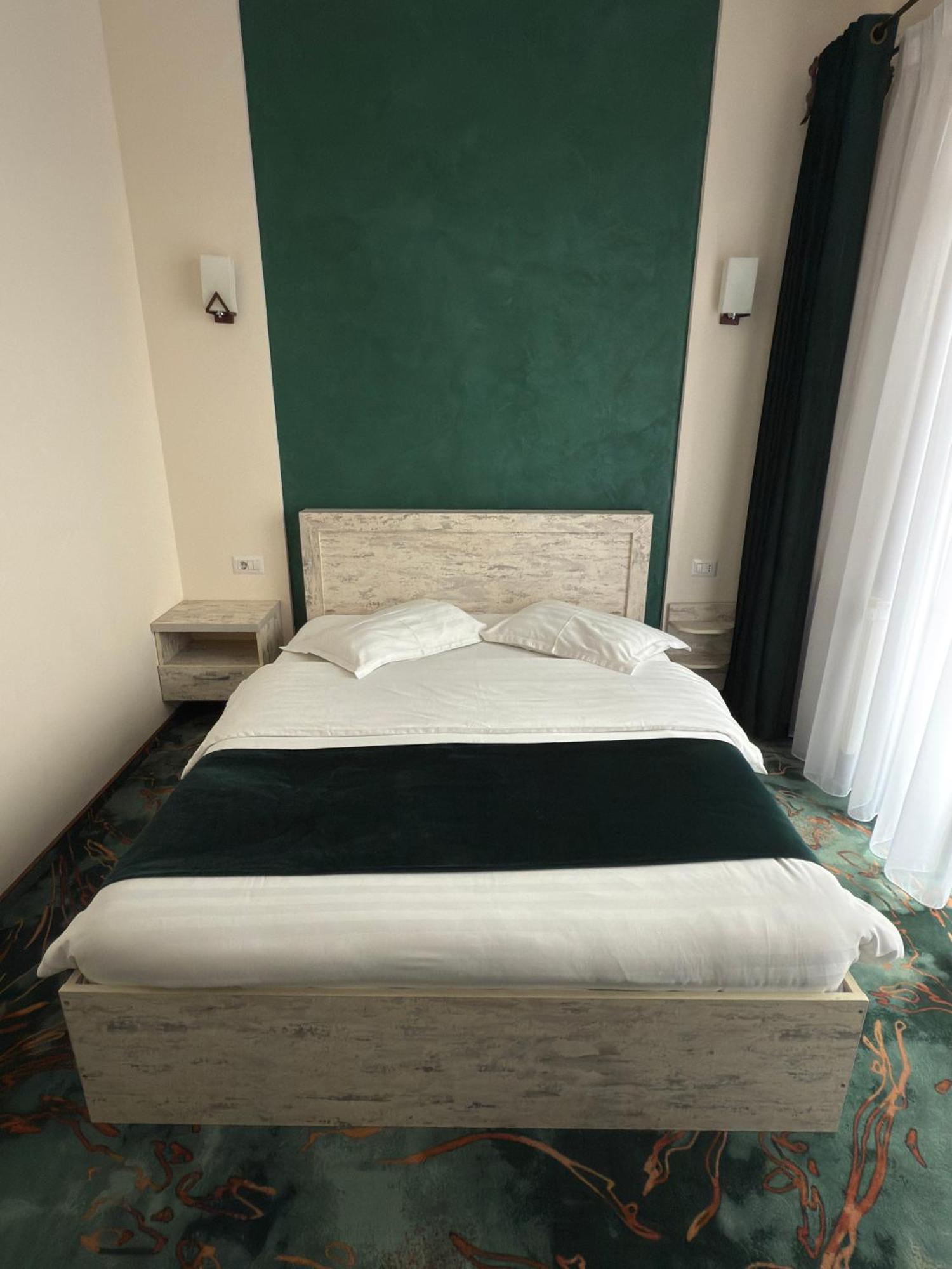 Green Garden Resort Odobesti Extérieur photo