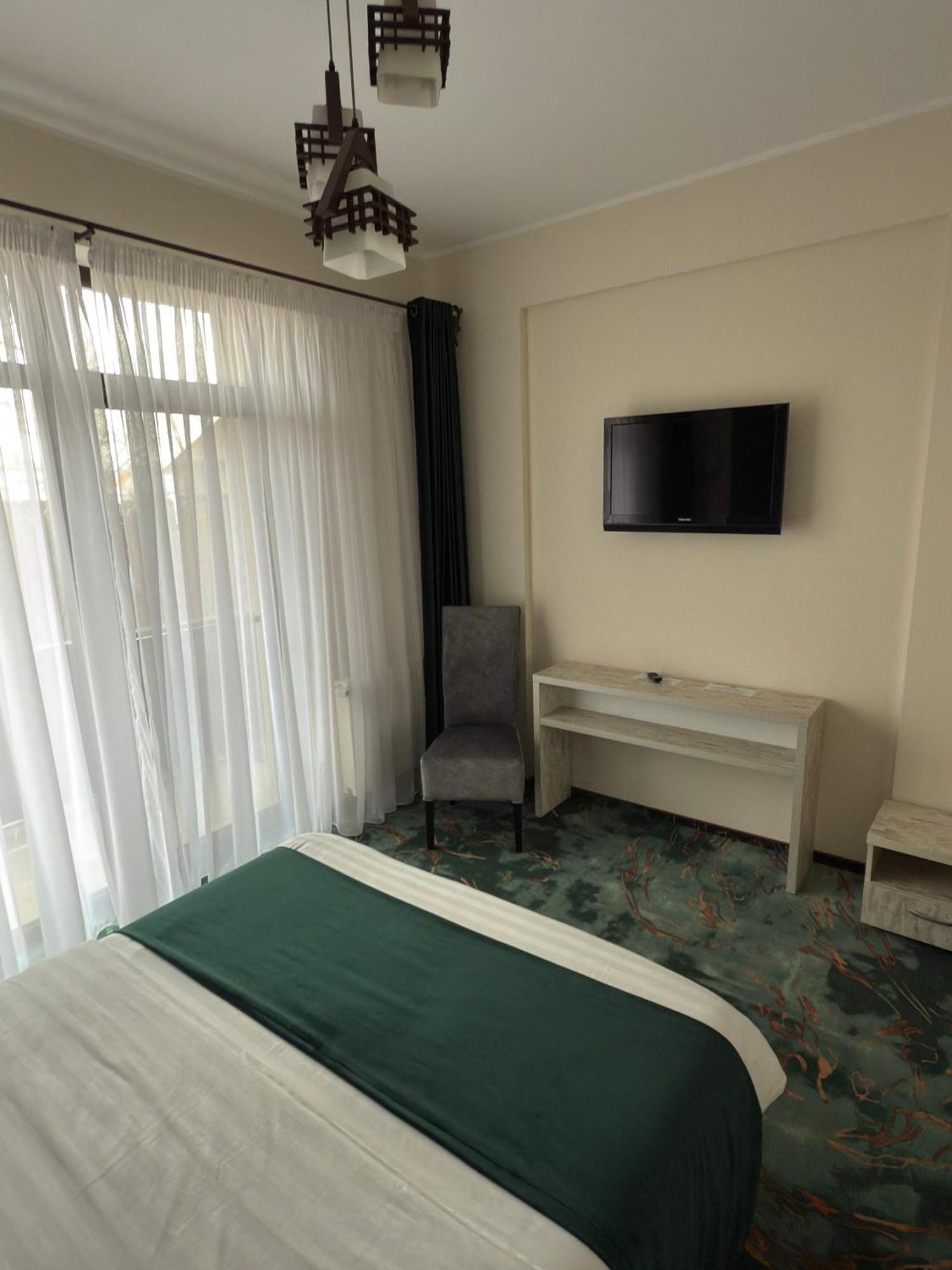 Green Garden Resort Odobesti Extérieur photo