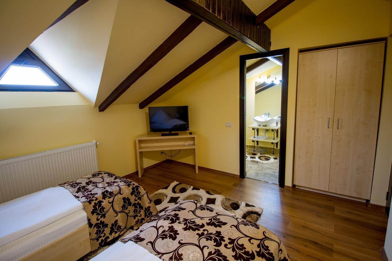 Green Garden Resort Odobesti Chambre photo